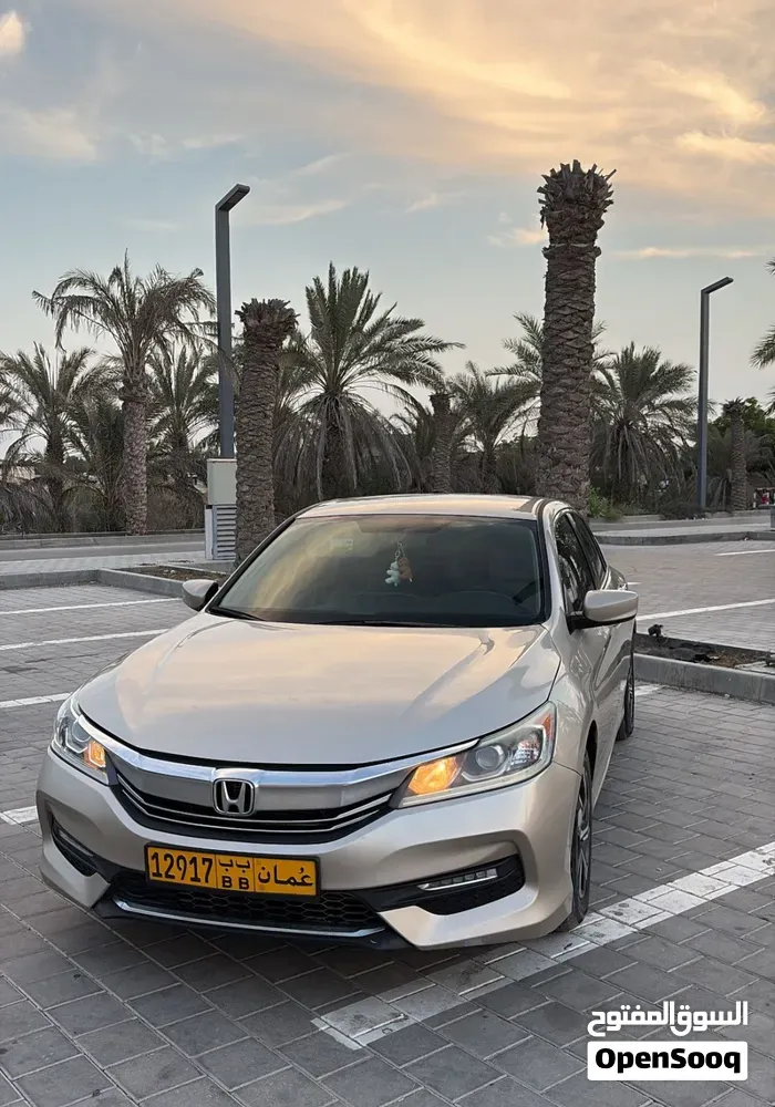 Honda Accord 2017 photo 2