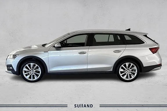 Skoda Octavia Scout 2023 photo 2