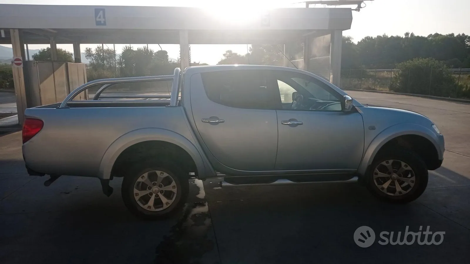 Mitsubishi L200 2012 photo 3
