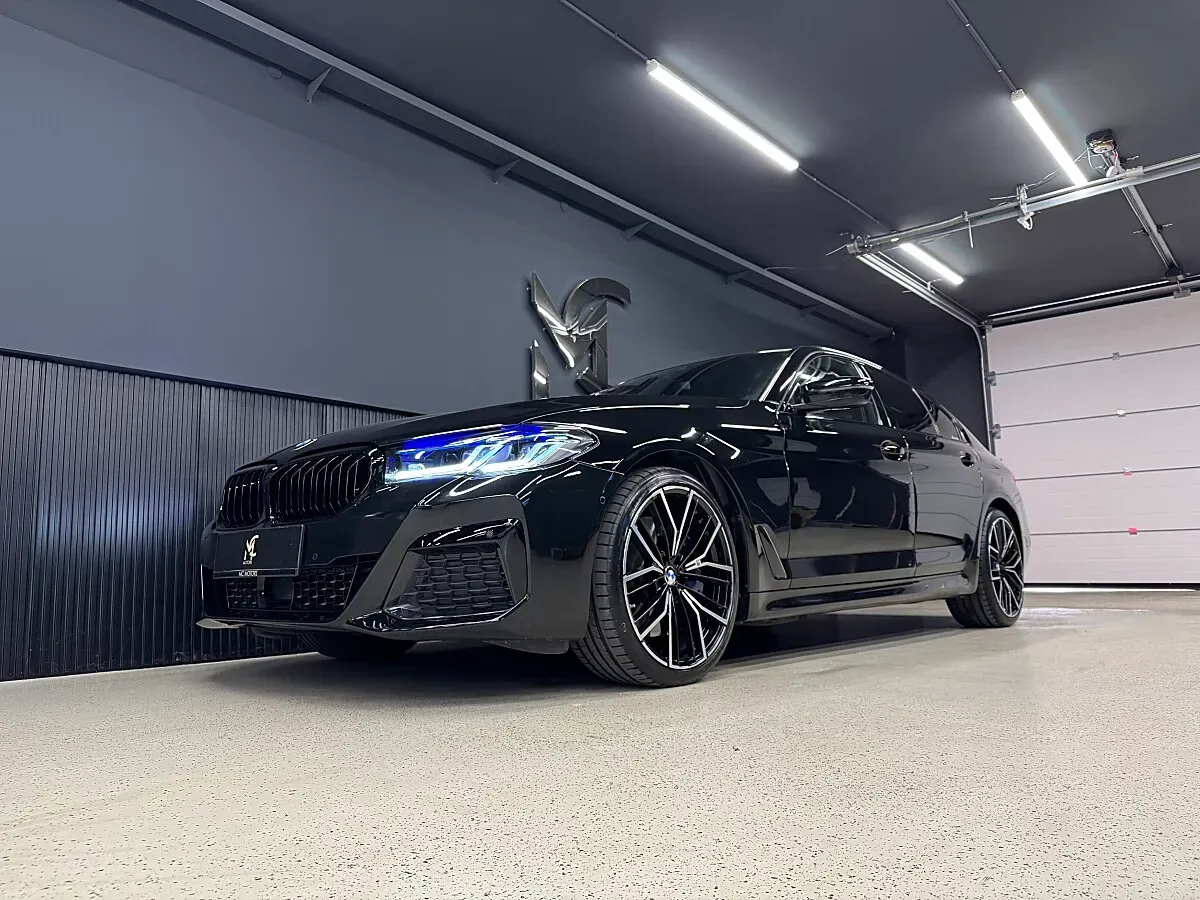 BMW 5 Series 2017 photo 3