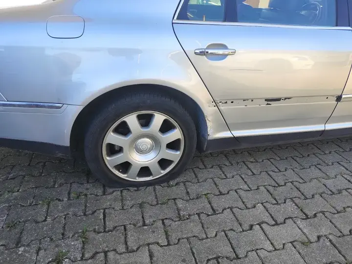 Volkswagen Phaeton 2007 photo 2