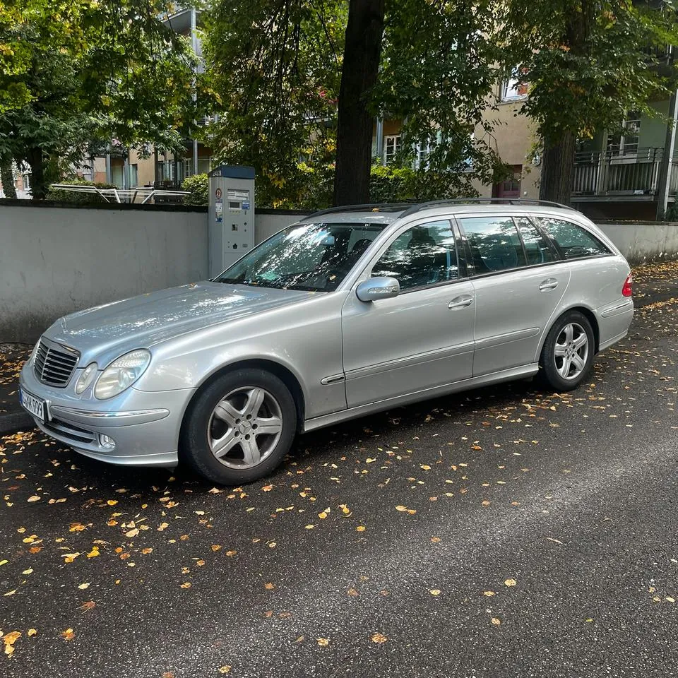 Mercedes-Benz E 200