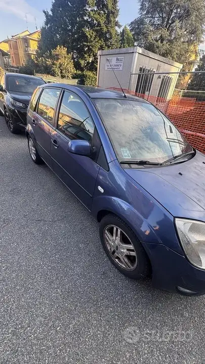 Ford Fiesta 2005 photo 4