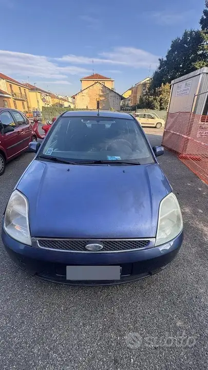 Ford Fiesta 2005 photo 5