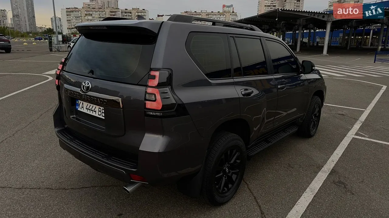 Toyota Land Cruiser Prado 2022 photo 5