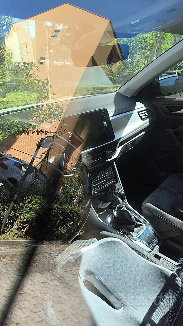 Volkswagen T-Roc 2023 photo 5