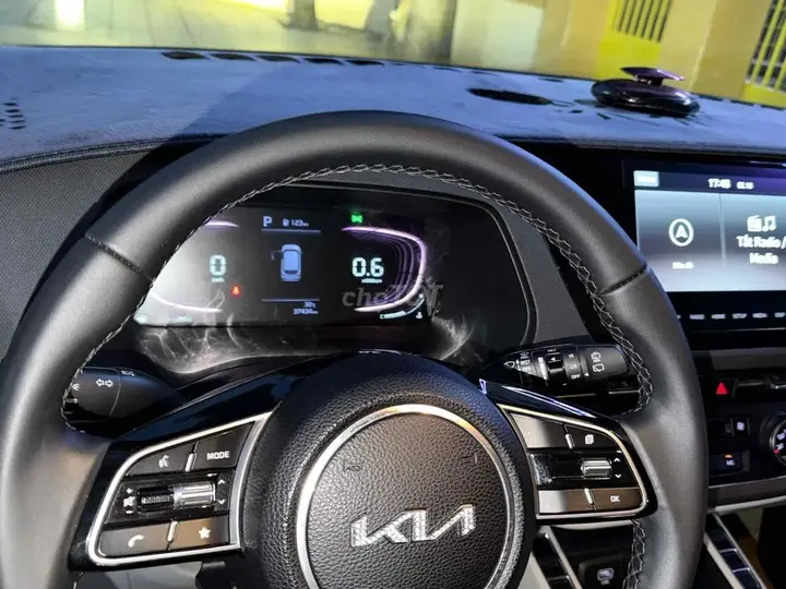 Kia Carens 2025 photo 5