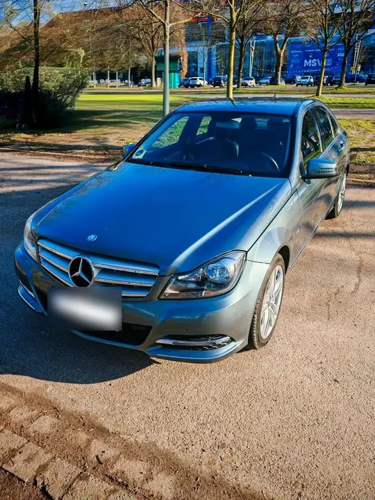 Mercedes-Benz C180