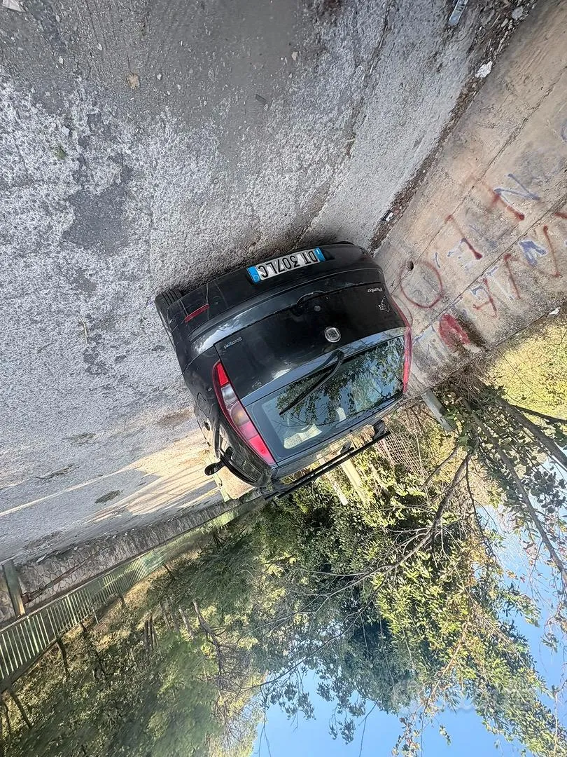 Fiat Punto 2008 photo 4