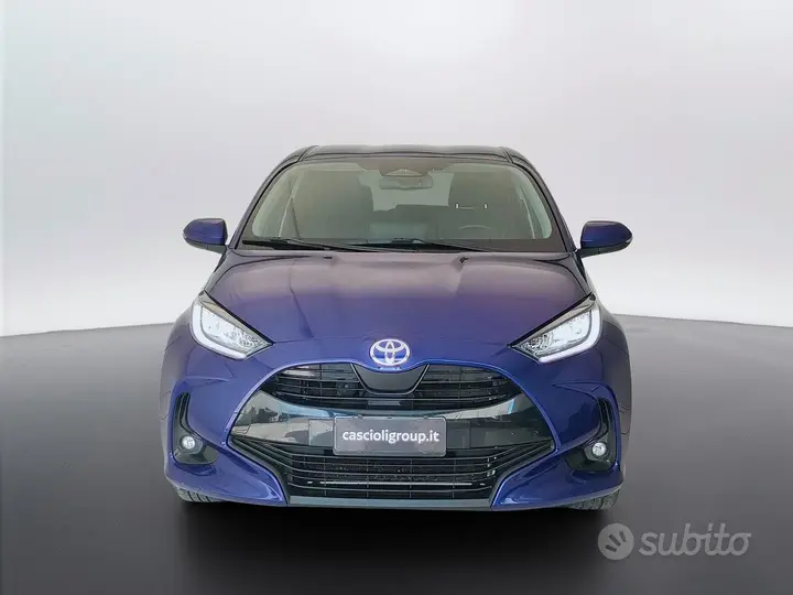 Toyota Yaris 2024 photo 2
