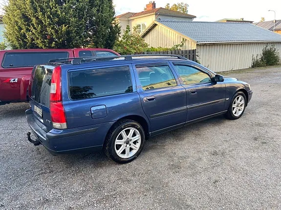 Volvo V70 2004 photo 3
