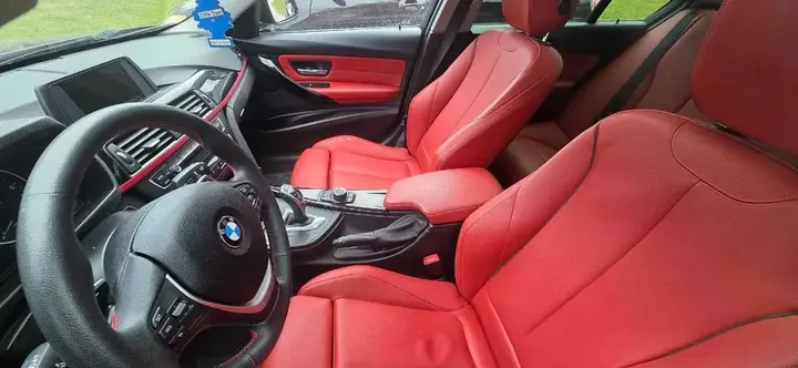 BMW 320I 2014 photo 2