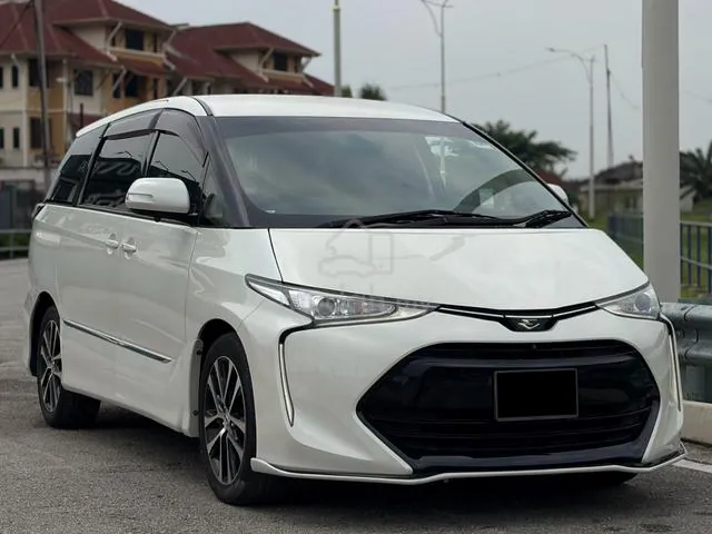 Toyota Estima
