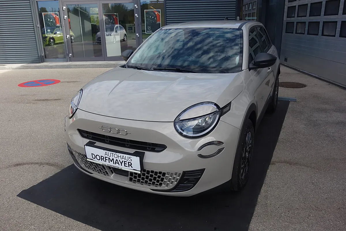 Fiat 600 2025 photo 2