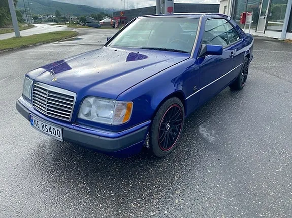 Mercedes-Benz E230 1990 photo 5