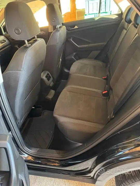Volkswagen T-Roc 2022 photo 5