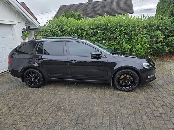 Skoda Octavia 2020 photo 3