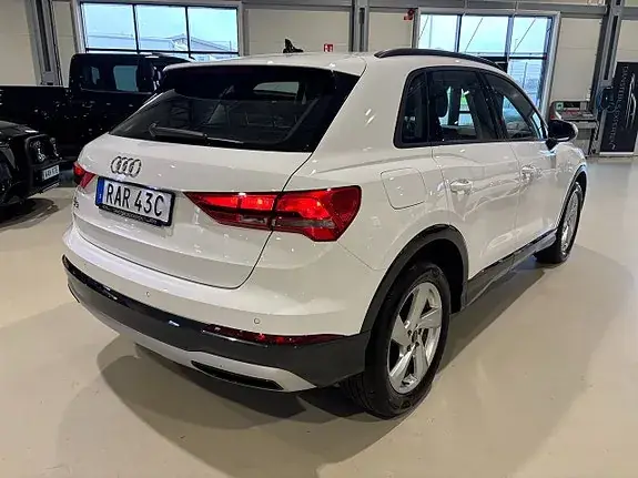 Audi Q3 2024 photo 5