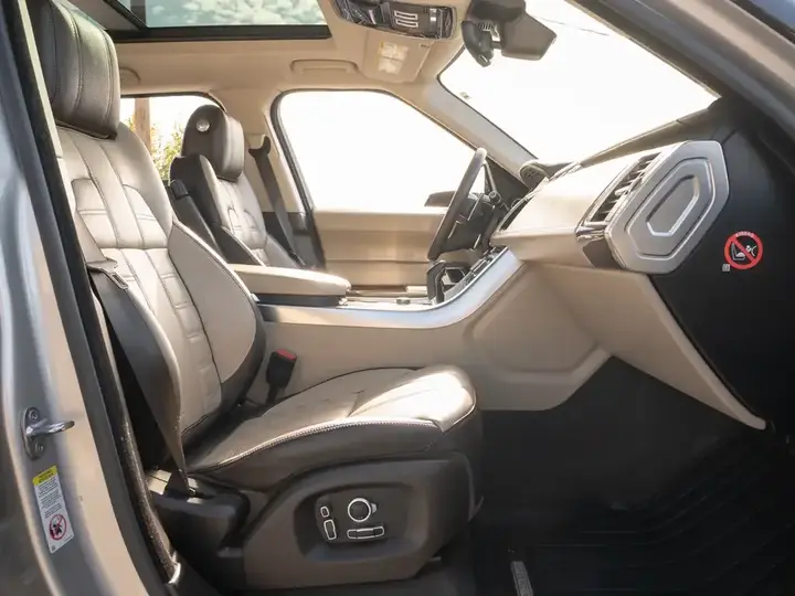 Land Rover Range Rover Sport 2017 photo 3