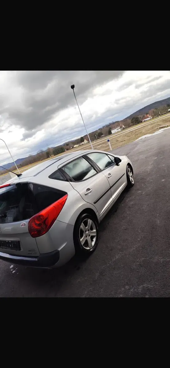 Peugeot 207 2009 photo 3