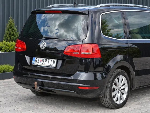 Volkswagen Sharan 2012 photo 4