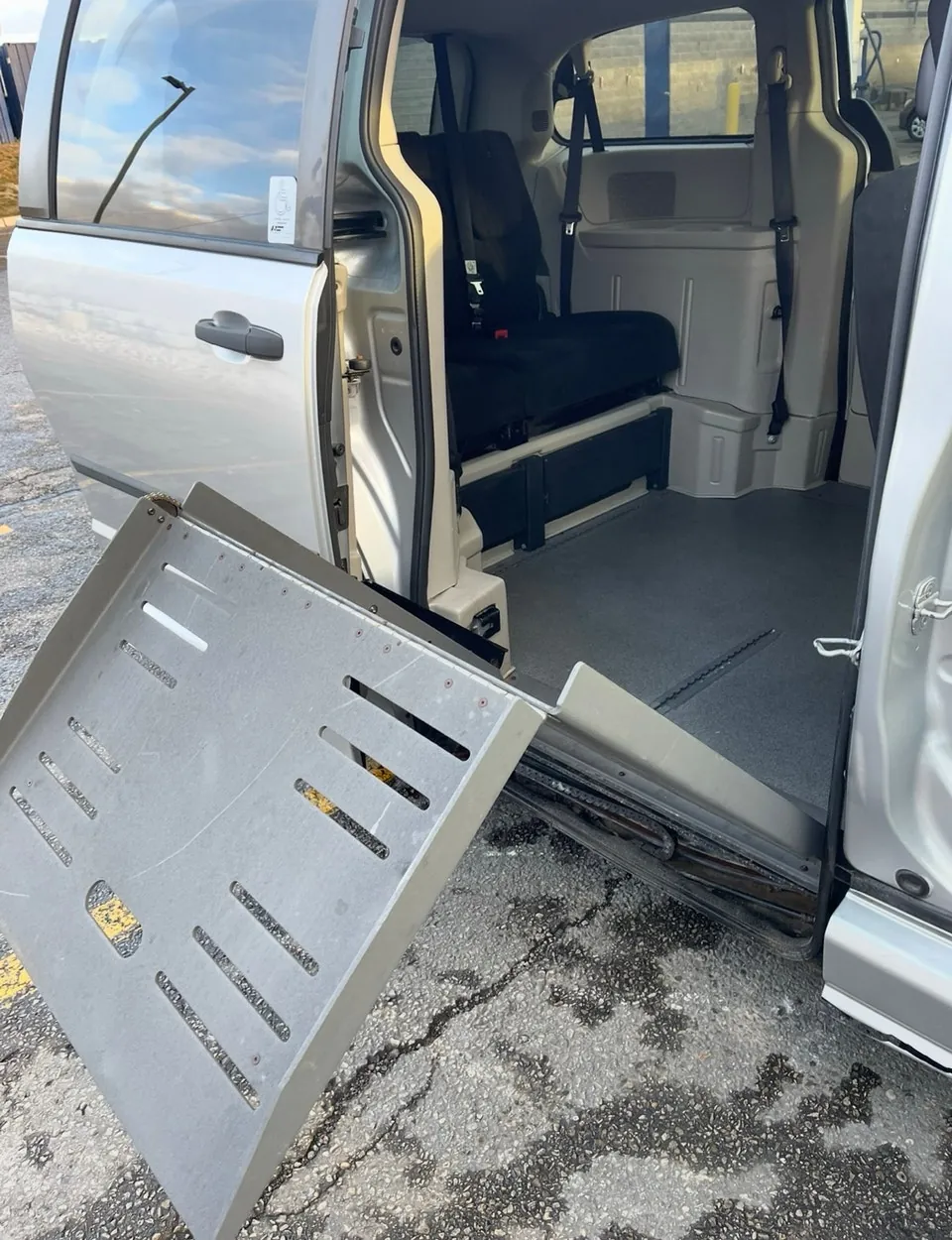 Dodge Grand Caravan 2014 photo 2