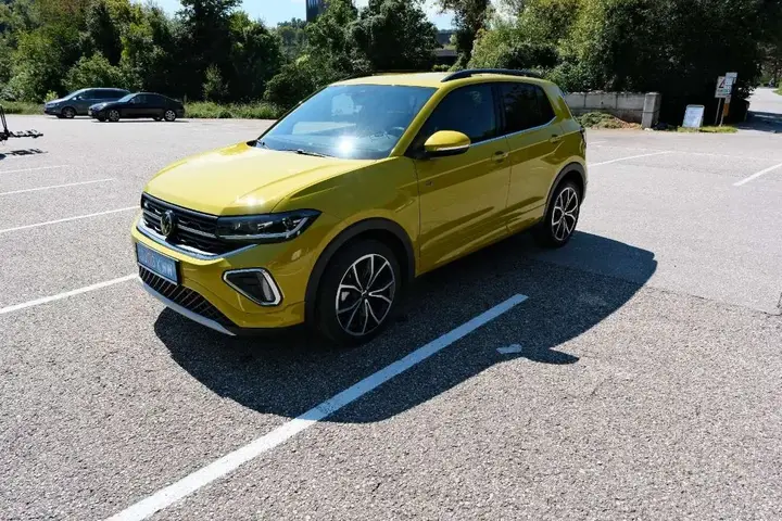 Volkswagen T-Cross photo 2