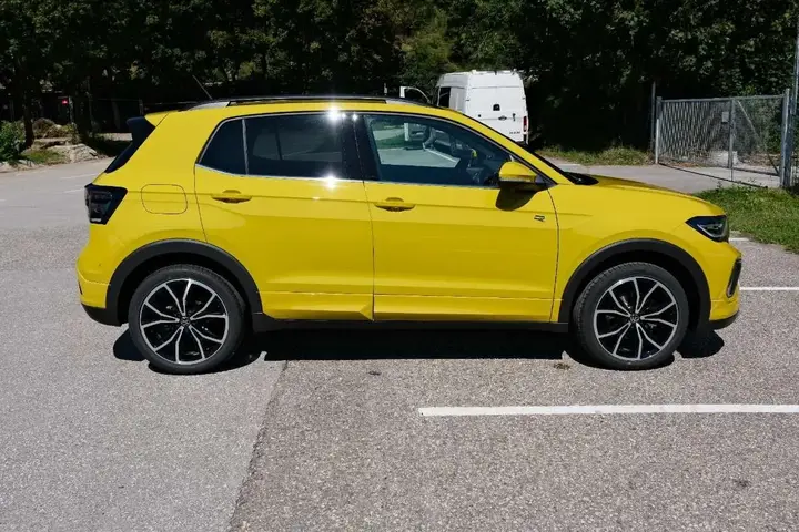 Volkswagen T-Cross photo 3