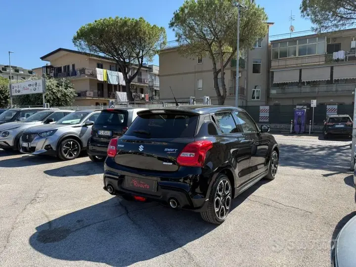 Suzuki Swift 2022 photo 4