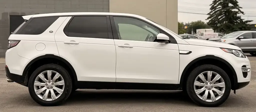 Land Rover Discovery Sport 2016 photo 4