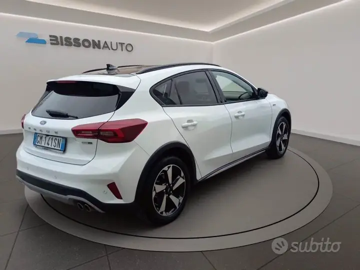 Ford Focus 2023 photo 5
