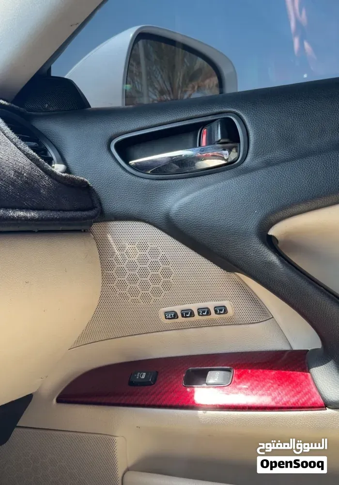Lexus Is 250 2008 photo 4