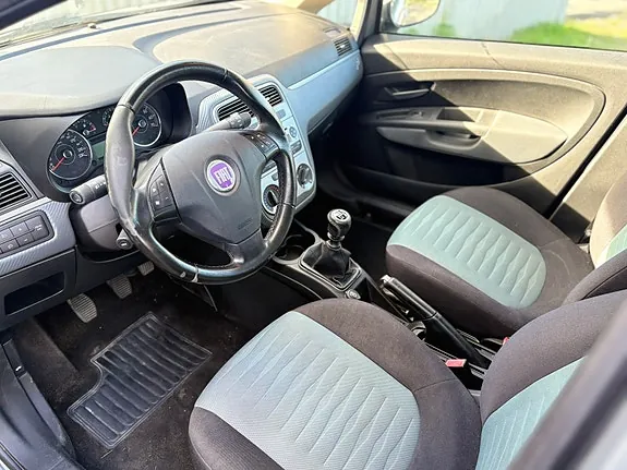 Fiat Grande Punto 2009 photo 5