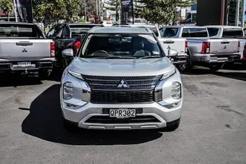 Mitsubishi Outlander 2024 photo 5