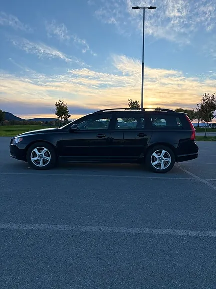 Volvo V70 2012 photo 5