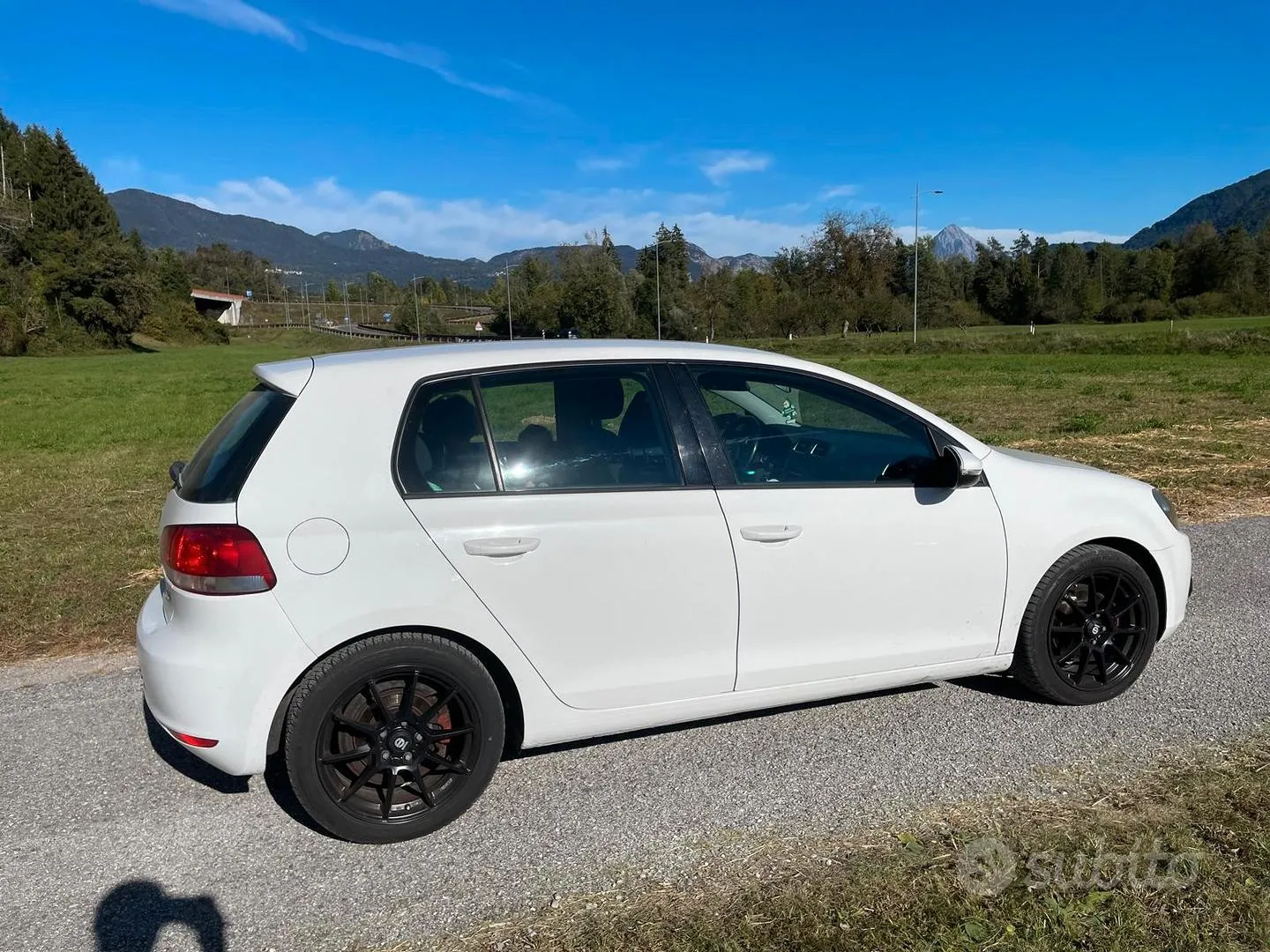 Volkswagen Golf 2012 photo 4