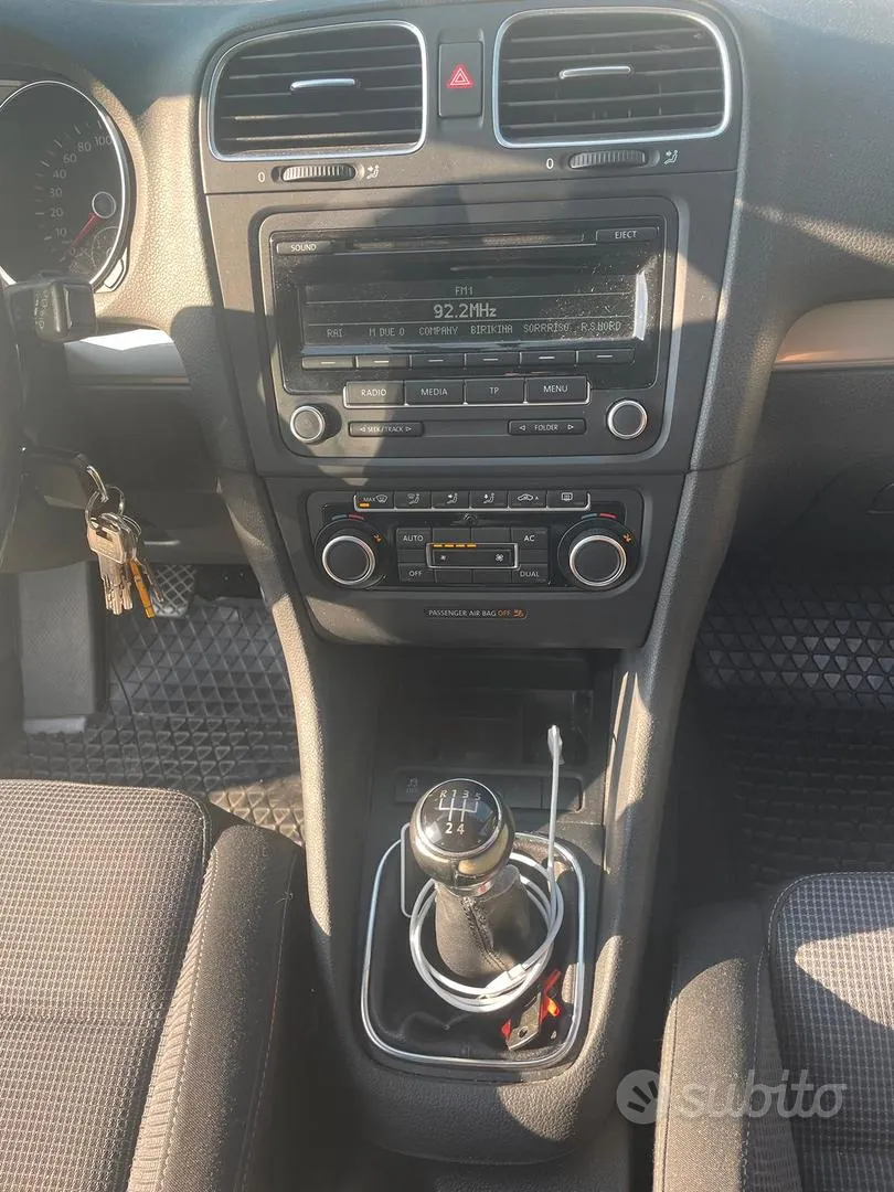 Volkswagen Golf 2012 photo 5