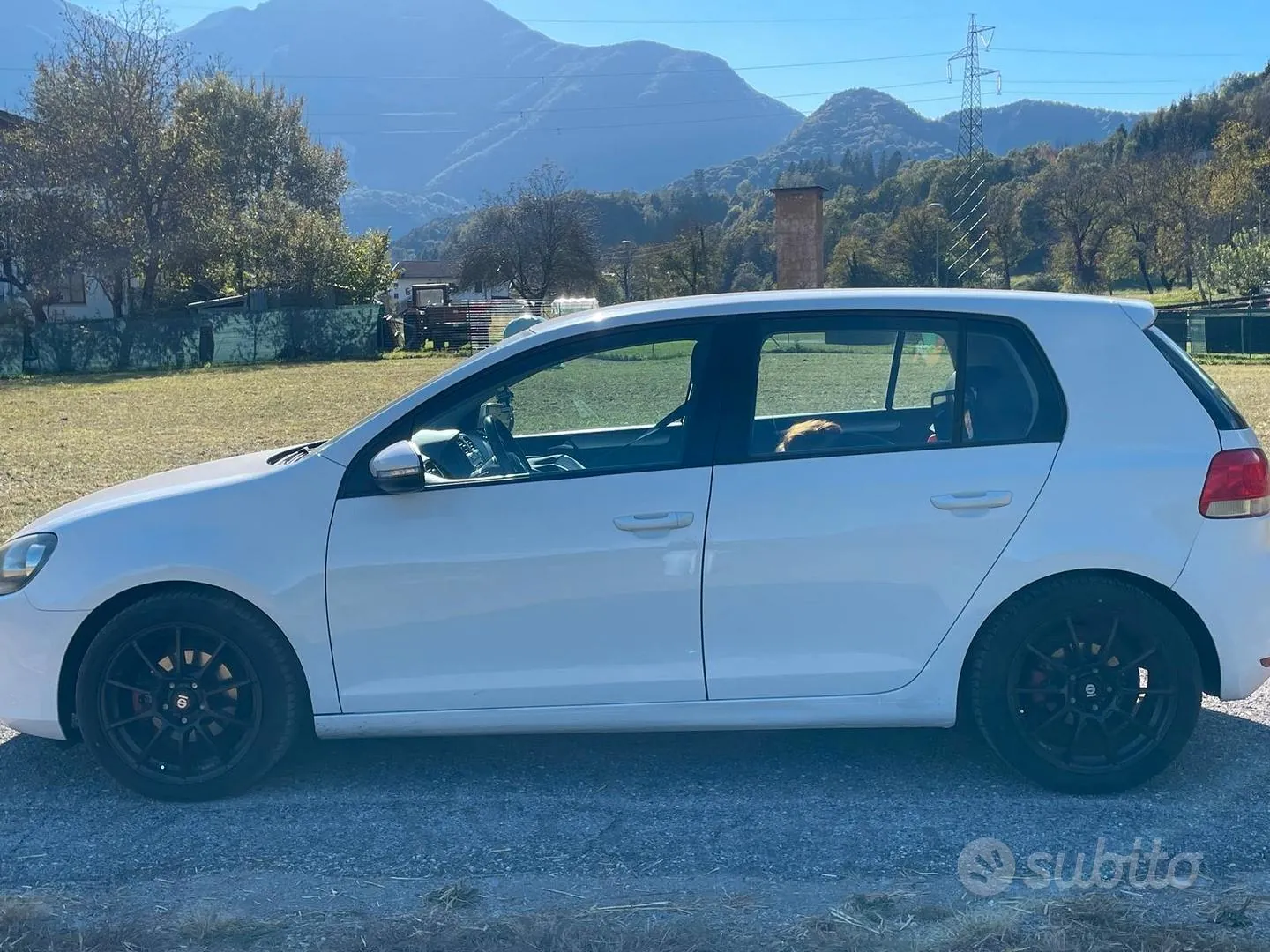 Volkswagen Golf 2012 photo 2