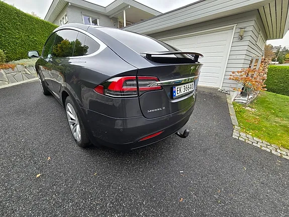 Tesla Model X 2017 photo 5