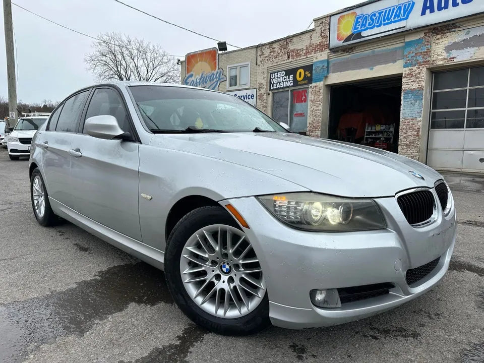 BMW 3 Series 2009 photo 2