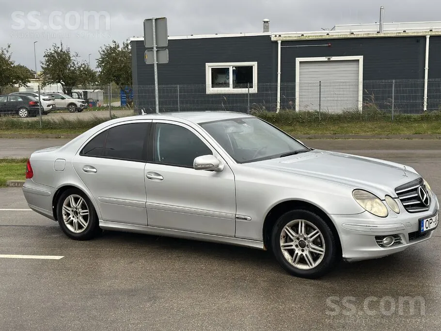 Mercedes-Benz E220 2007 photo 4