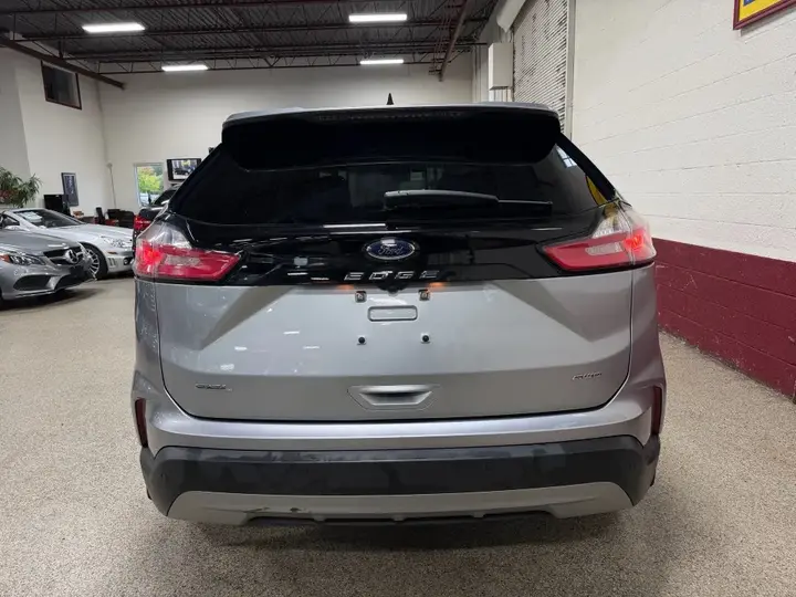 Ford Edge 2023 photo 4