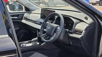 Mitsubishi Outlander 2026 photo 3