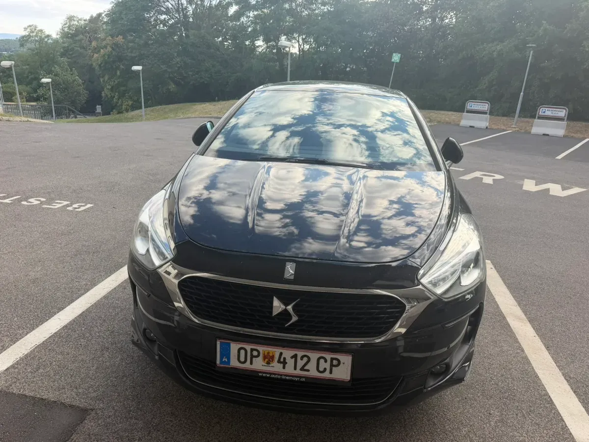 DS Automobiles Ds 5 2018 photo 2
