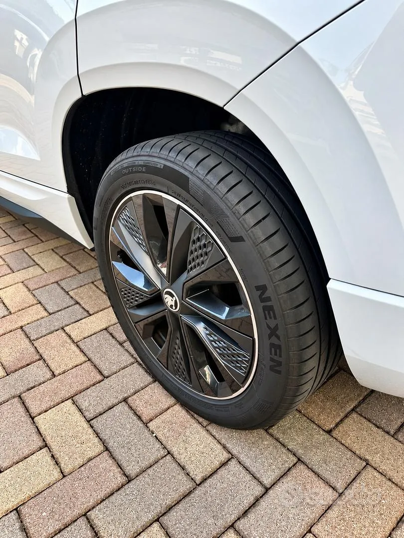 Skoda Karoq 2025 photo 3
