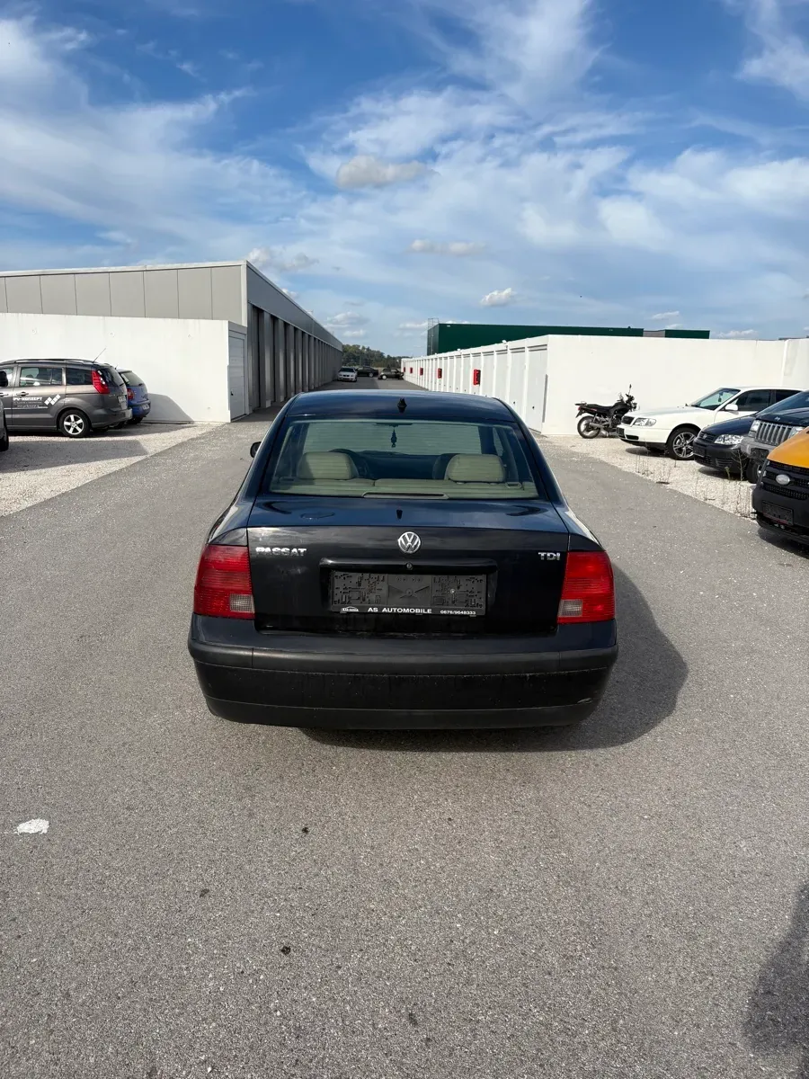 Volkswagen Passat 1999 photo 3