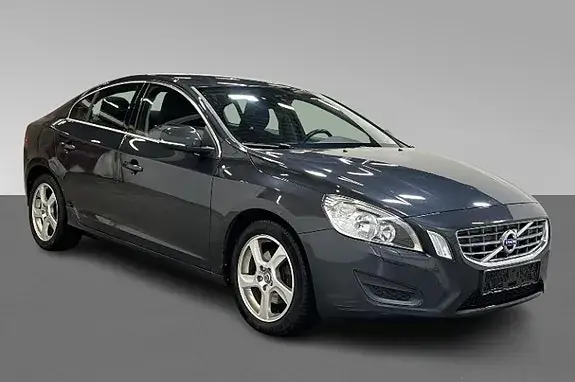 Volvo S60 2012 photo 5