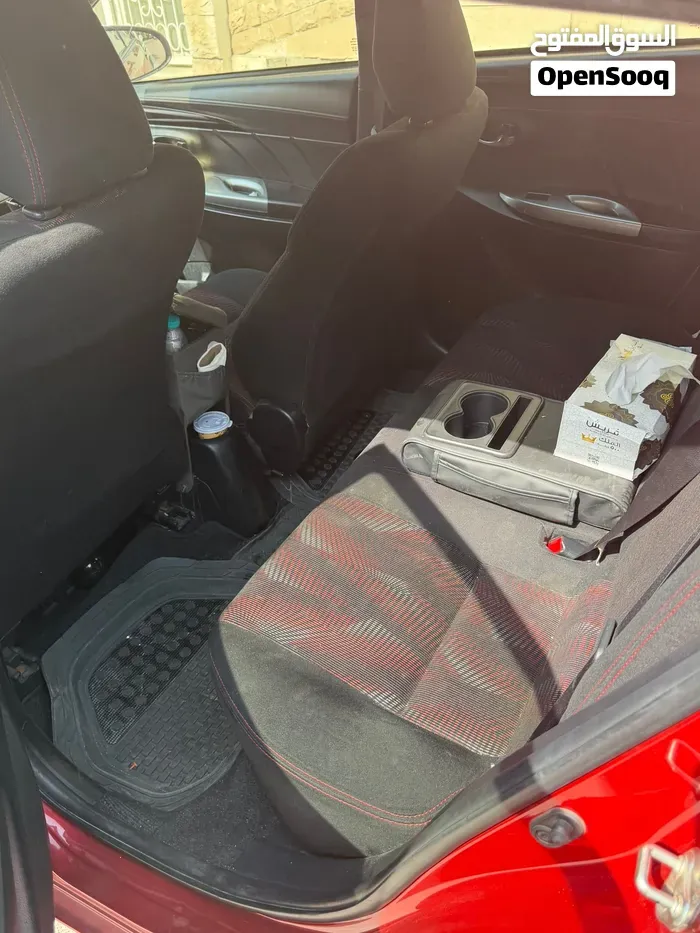 Toyota Yaris 2016 photo 3