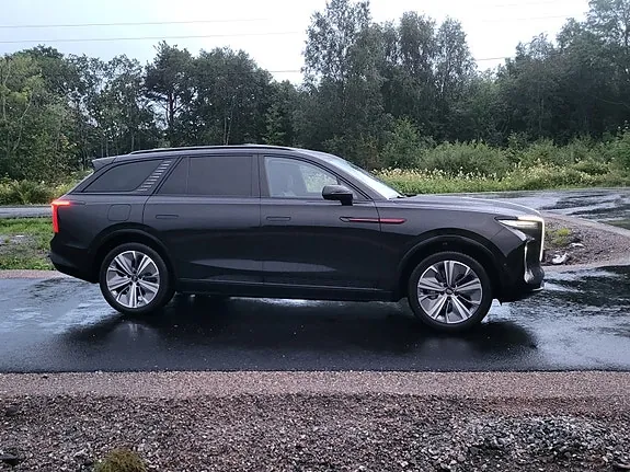 Hongqi E-Hs9 2024 photo 3