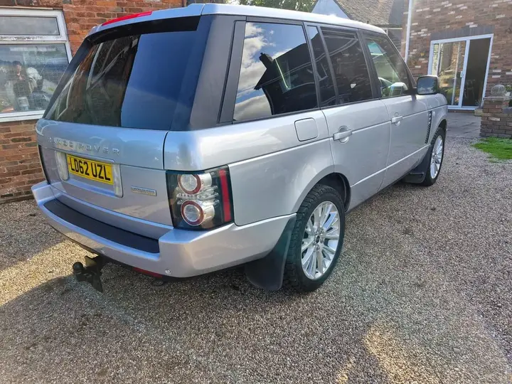 Land Rover Range Rover 2012 photo 4